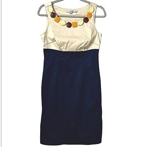 Boden Navy/Cream Colorblock Fitted with Unique Accented Neckline Women's Size 6